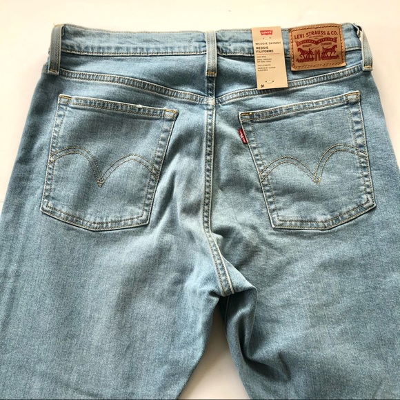 Levi’s Wedgie Skinny- NEW with tags. - Picture 8 of 9